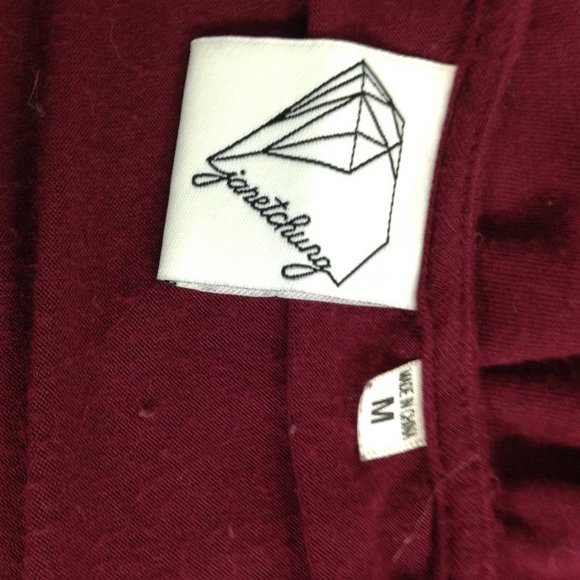JanetChung Maroon Tee Size Medium - Picture 3 of 5